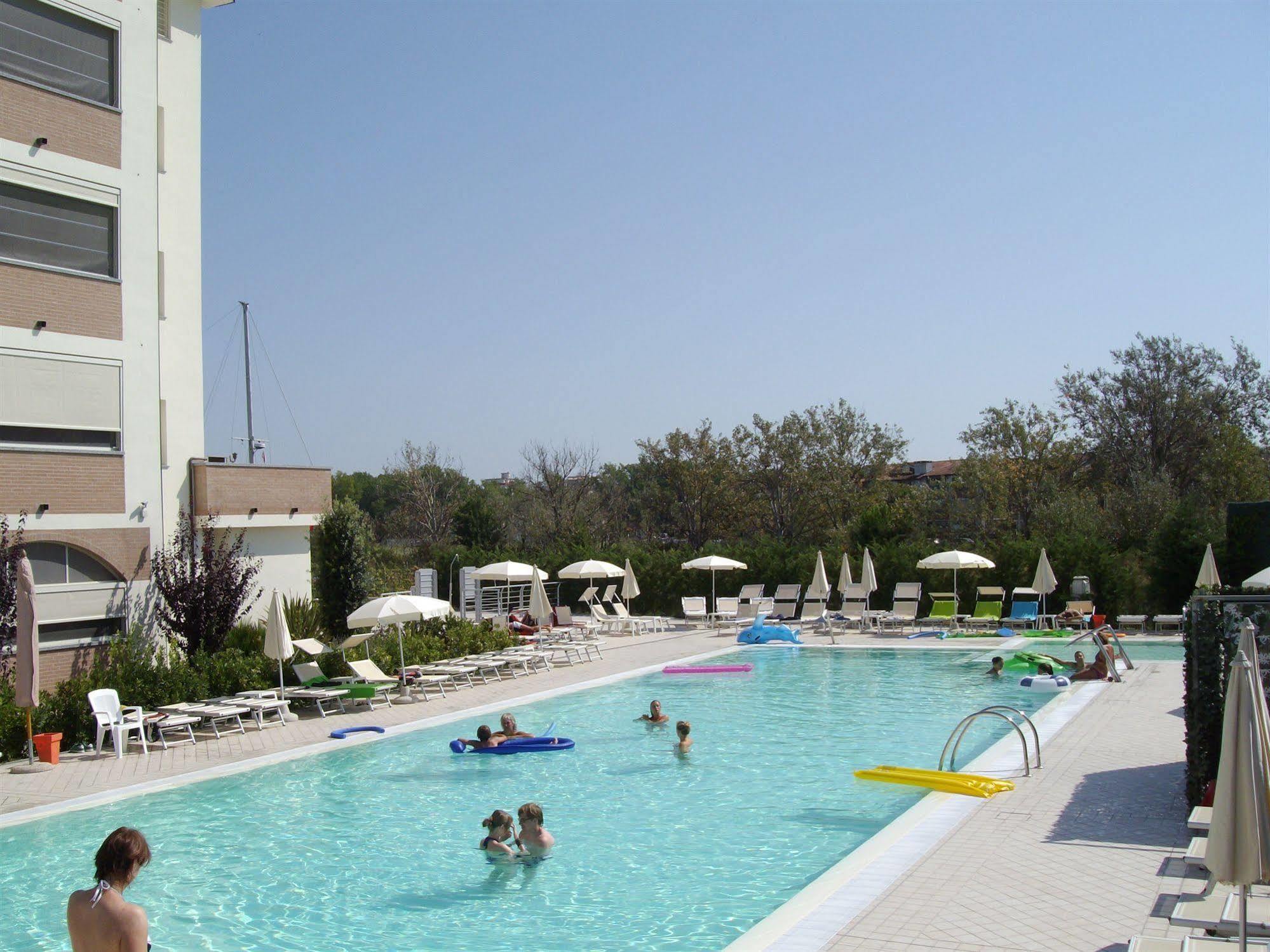 Residence Cleo Llido Degli Estensi Dış mekan fotoğraf
